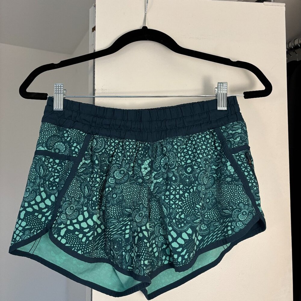 Lululemon size 4 shorts